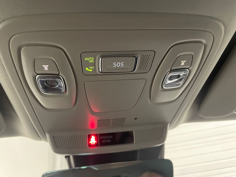 RENAULT MEGANE IV ESTATE 2022 - Photo n°38