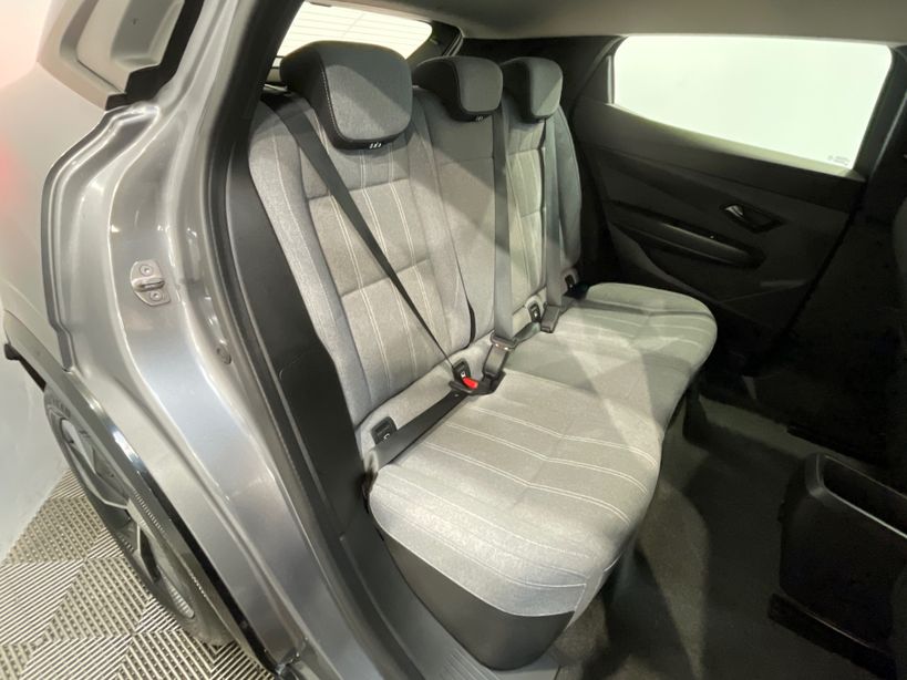 RENAULT MEGANE E TECH 2023 - Photo n°42