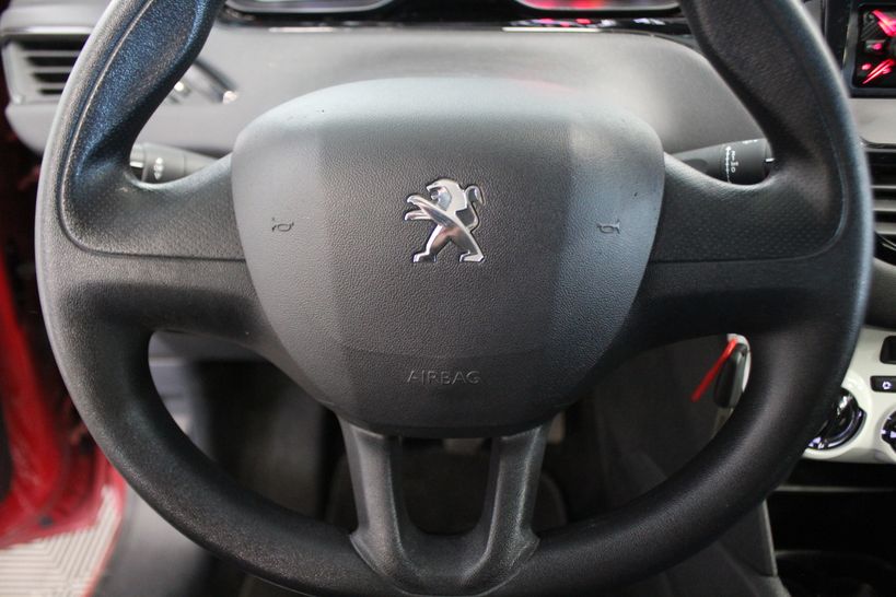 PEUGEOT 208 2016 - Photo n°19