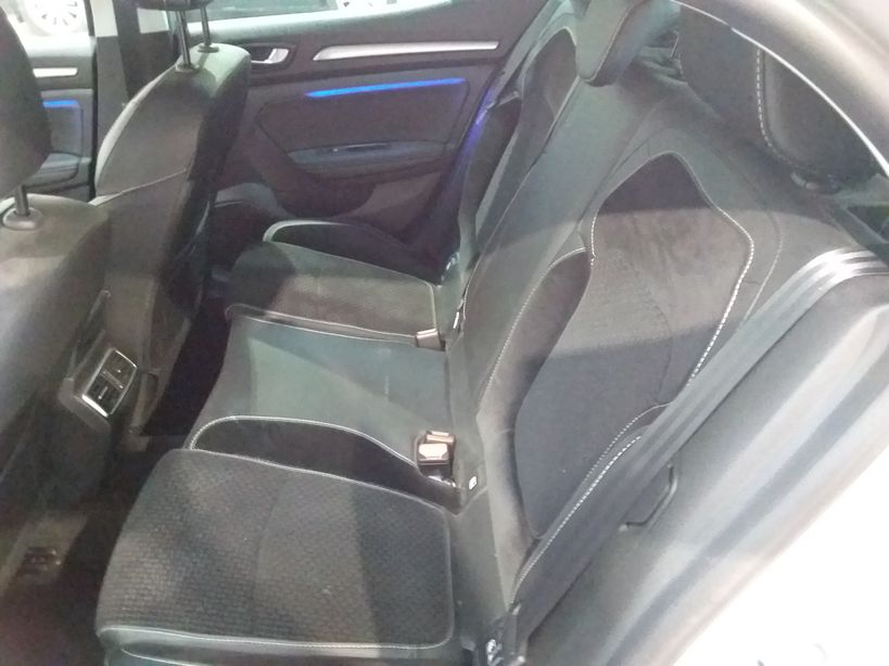 RENAULT MEGANE IV BERLINE BUSINESS 2018 - Photo n°16