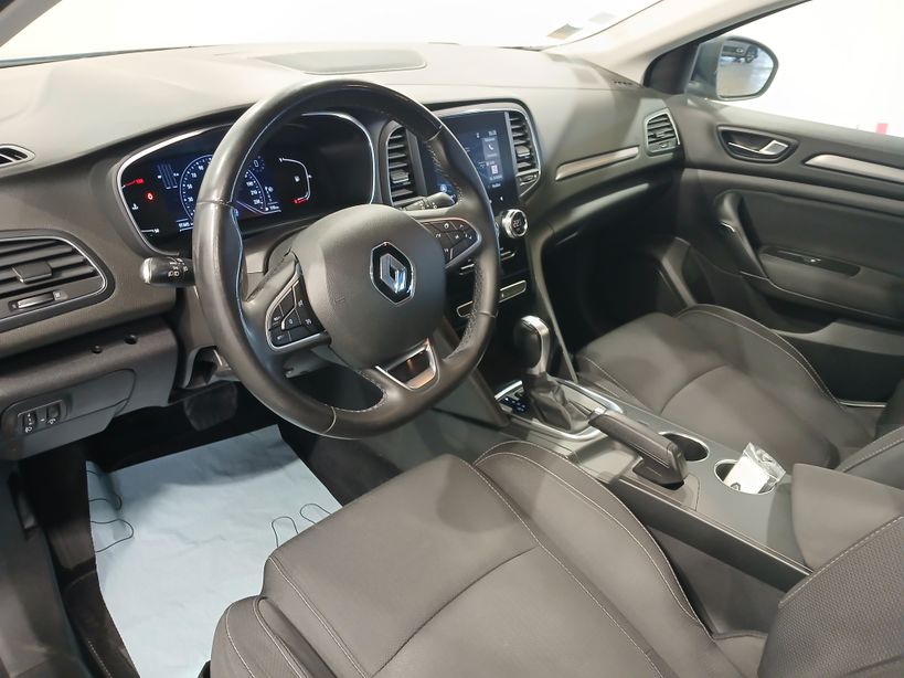 RENAULT MEGANE IV BERLINE 2021 - Photo n°31