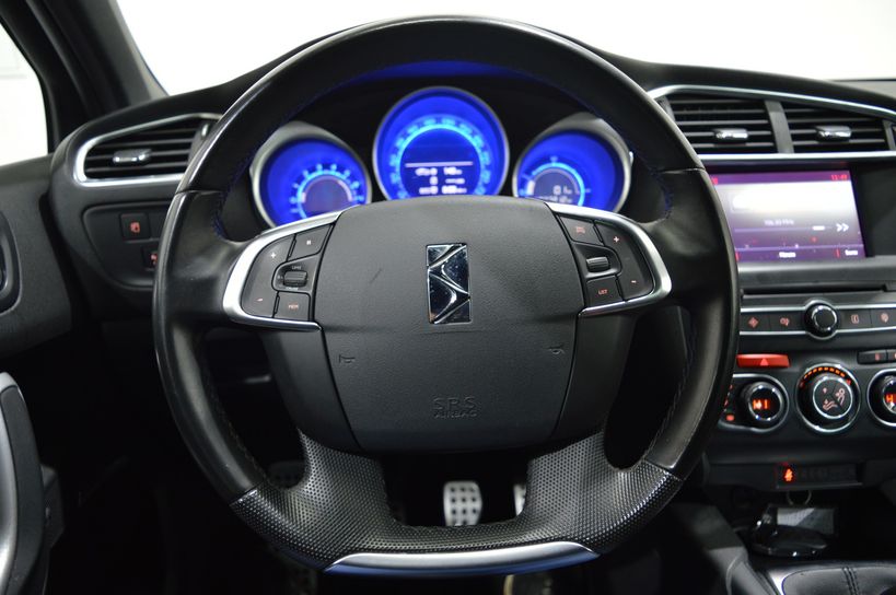 DS DS4 CROSSBACK 2017 - Photo n°11
