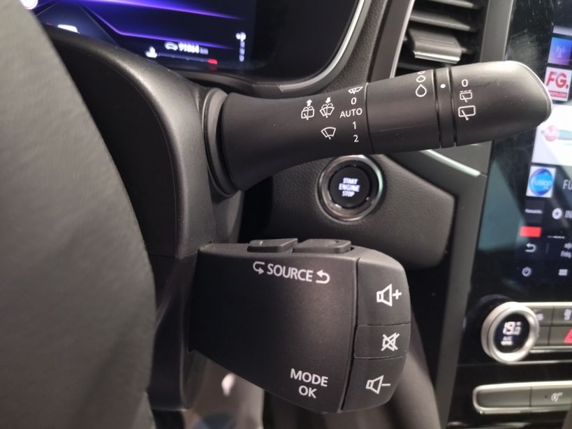 RENAULT MEGANE IV ESTATE 2022 - Photo n°16