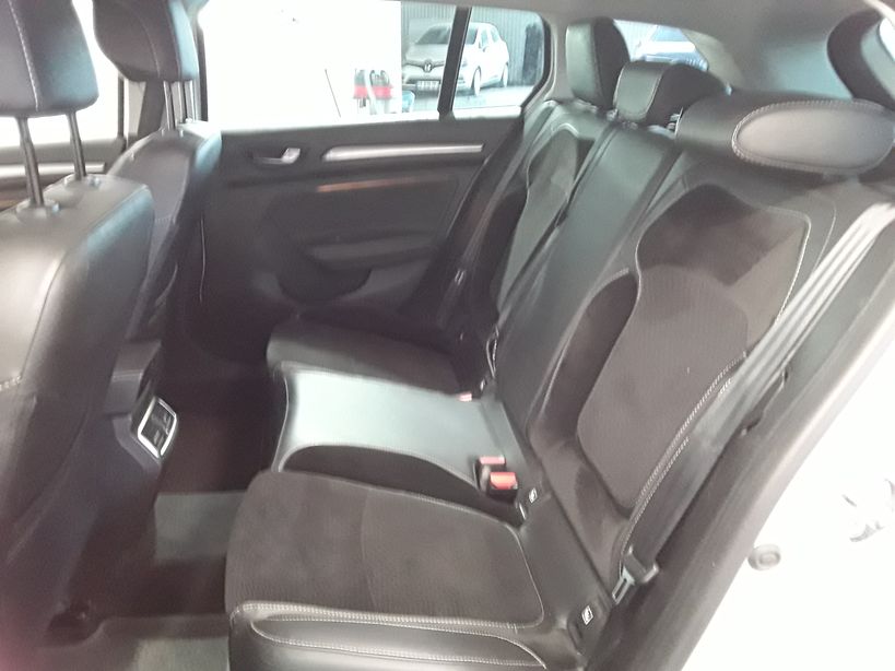 RENAULT MEGANE IV ESTATE 2017 - Photo n°9