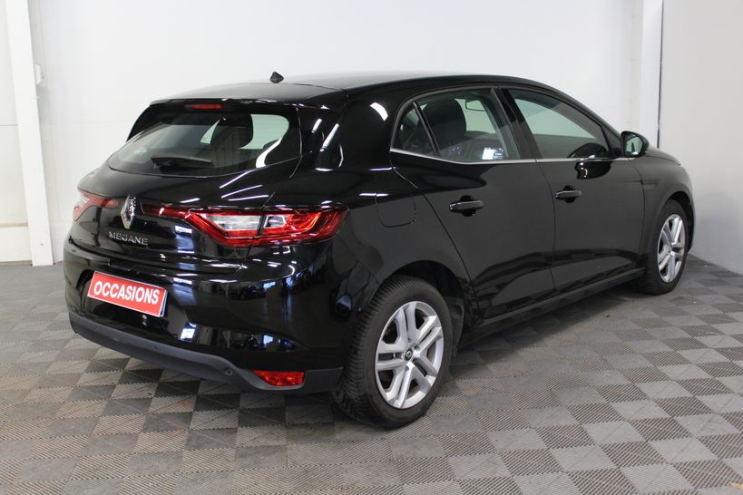 RENAULT MEGANE IV BERLINE 2017 - Photo n°4