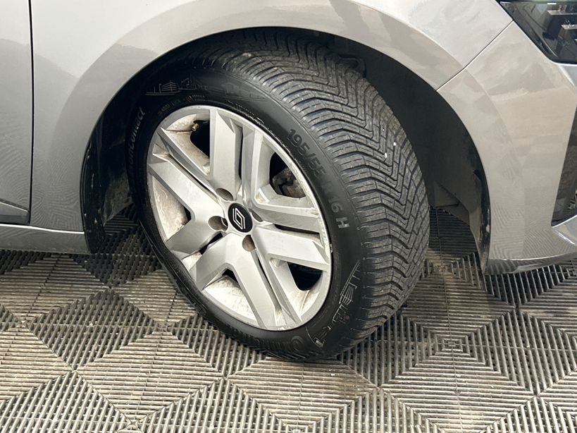 RENAULT CLIO V 2024 - Photo n°2