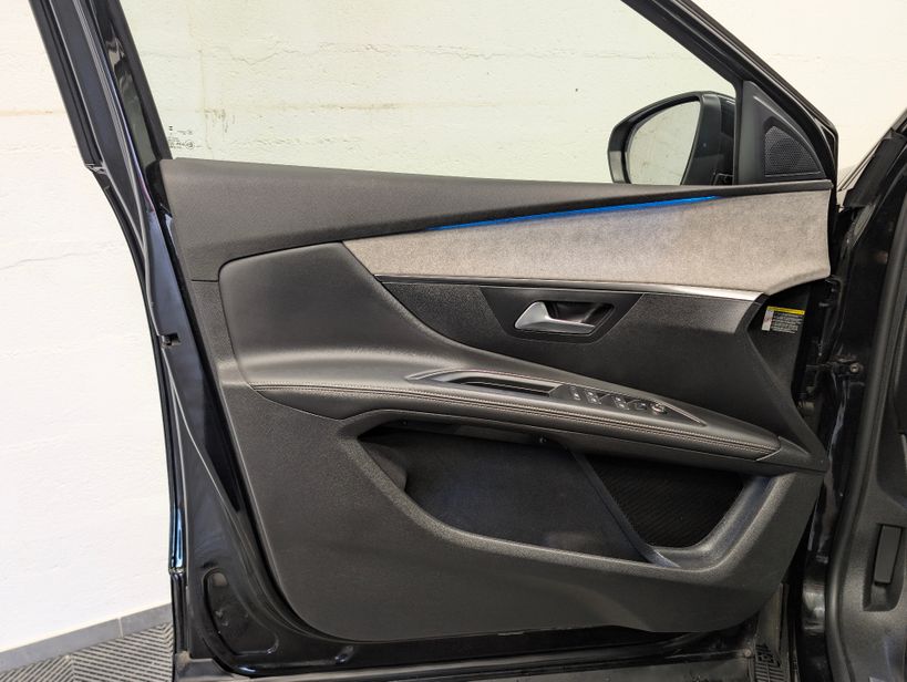 PEUGEOT 5008 2023 - Photo n°13