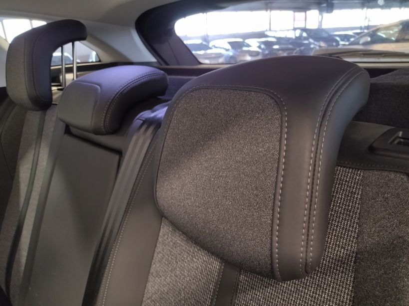 PEUGEOT 3008 2019 - Photo n°24