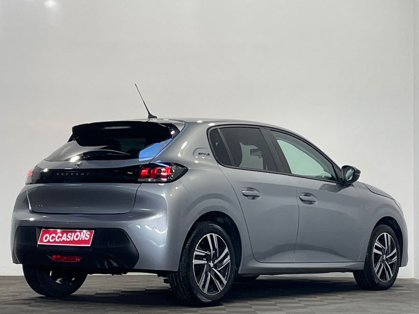 PEUGEOT 208 2023 - Photo n°3