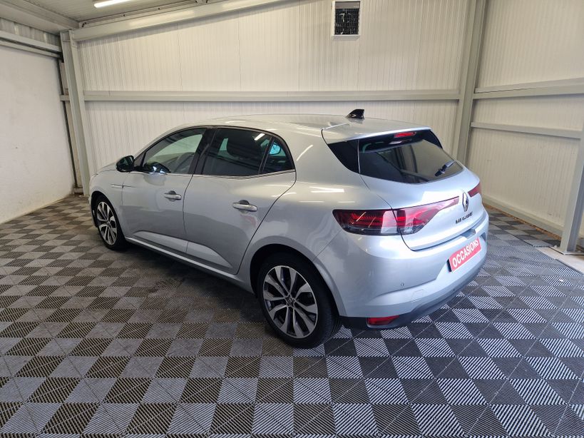 RENAULT MEGANE IV BERLINE 2023 - Photo n°4