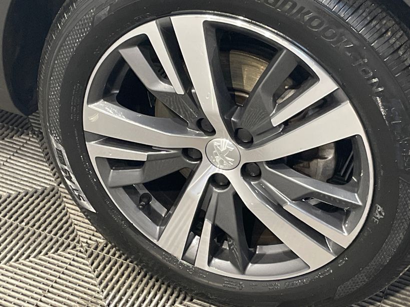 PEUGEOT 3008 2023 - Photo n°5