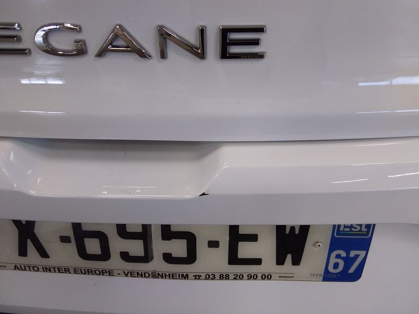 RENAULT MEGANE IV BERLINE 2021 - Photo n°3