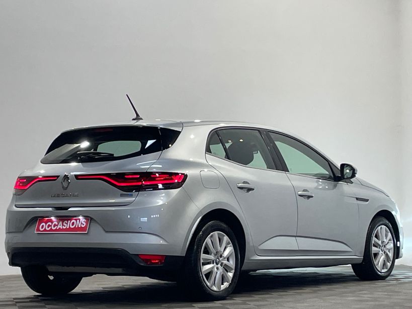 RENAULT MEGANE IV BERLINE 2021 - Photo n°3