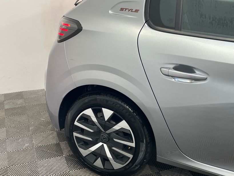 PEUGEOT 208 2025 - Photo n°8