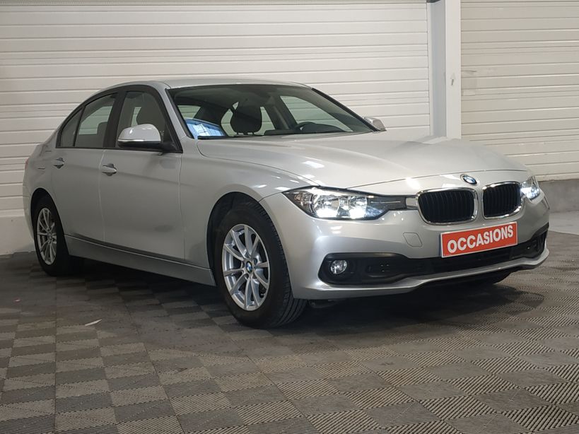 BMW SERIE 3 F30 LCI 2015 - Photo n°3