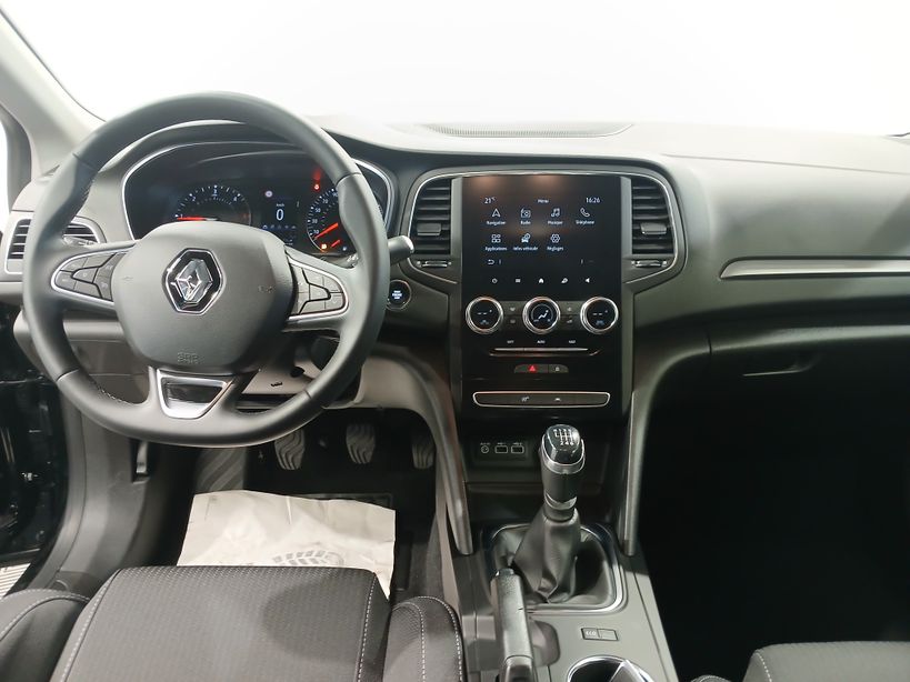 RENAULT MEGANE IV BERLINE 2021 - Photo n°23