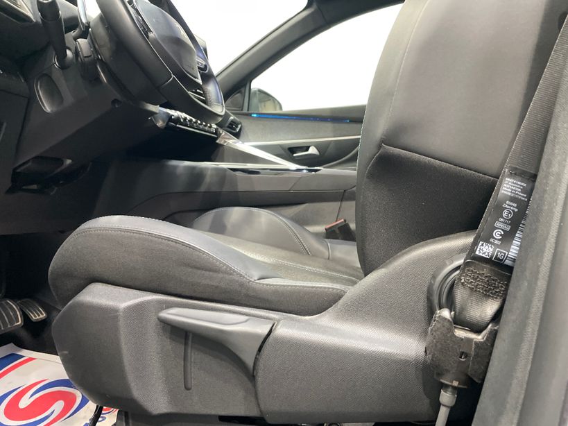 PEUGEOT 3008 2023 - Photo n°32