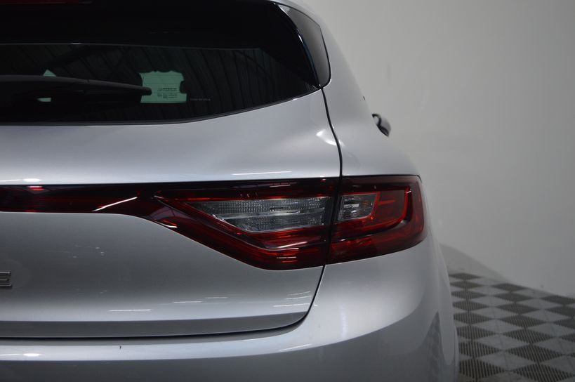 RENAULT MEGANE IV BERLINE 2017 - Photo n°7