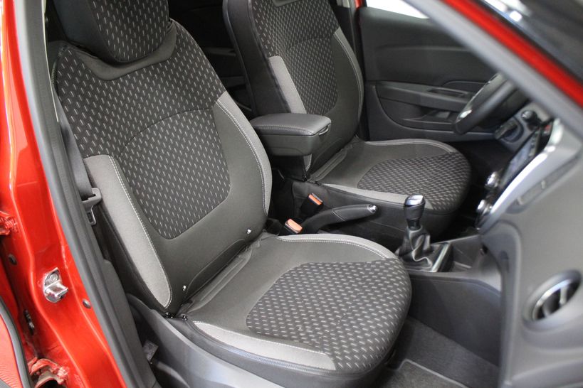 RENAULT CAPTUR 2018 - Photo n°8