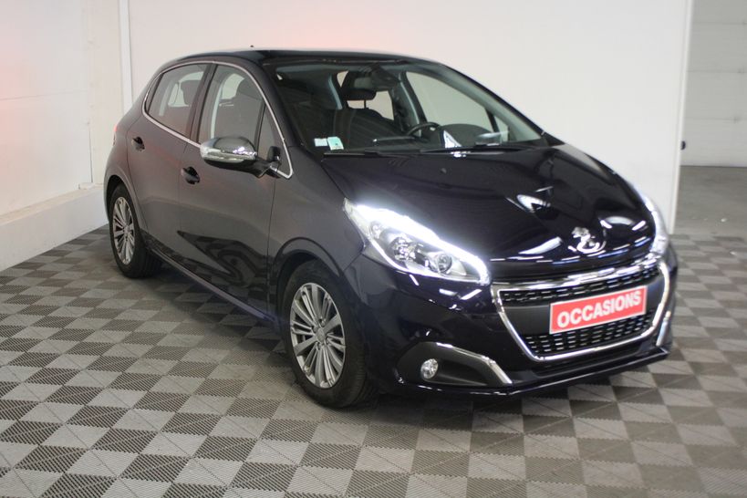 PEUGEOT 208 2015 - Photo n°3
