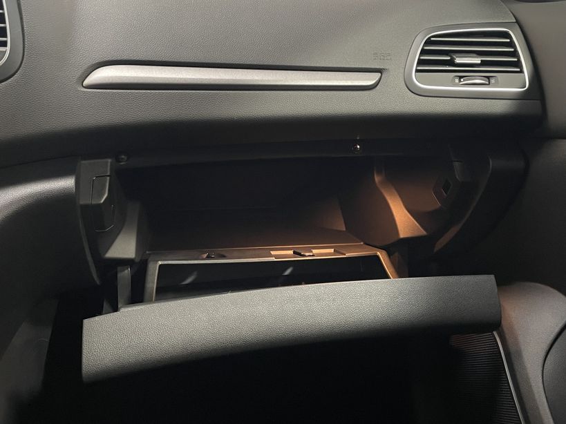 RENAULT MEGANE IV BERLINE 2023 - Photo n°29