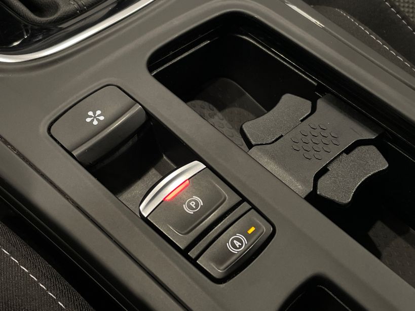 RENAULT MEGANE IV BERLINE 2023 - Photo n°21