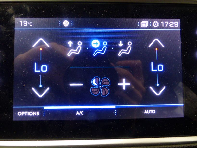 PEUGEOT 308 2021 - Photo n°12