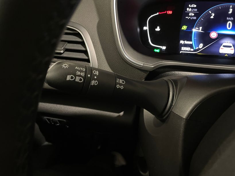 RENAULT MEGANE IV BERLINE 2022 - Photo n°33