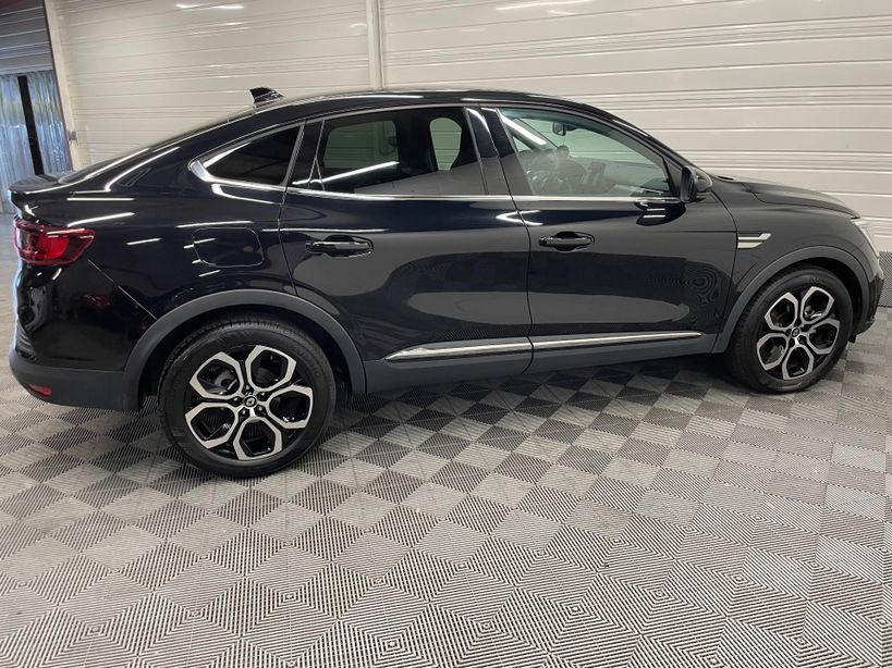 RENAULT ARKANA 2023 - Photo n°5