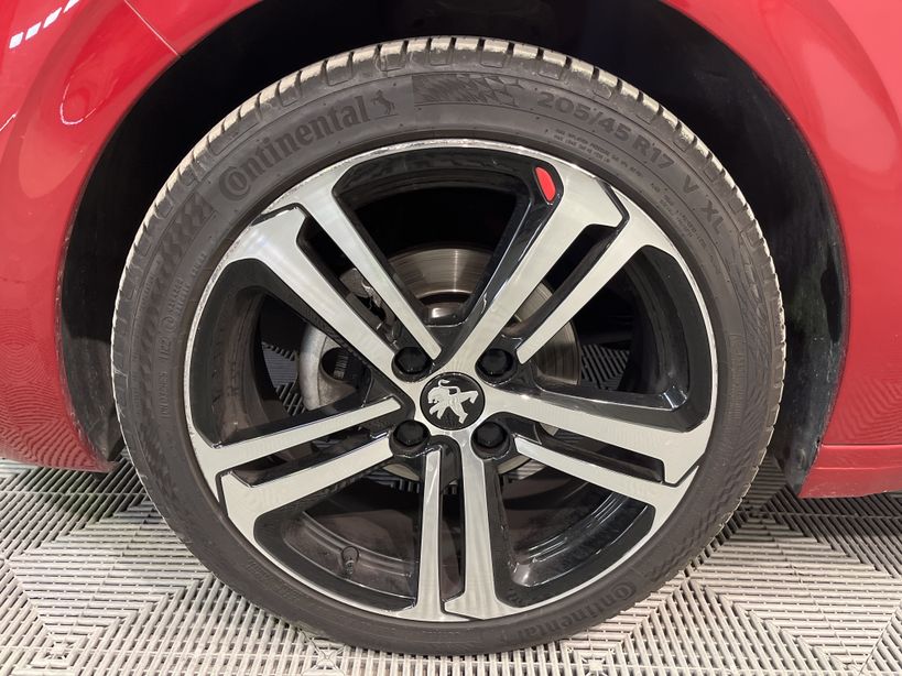 PEUGEOT 208 2019 - Photo n°13