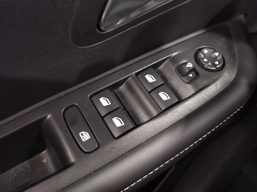 PEUGEOT 208 2024 - Photo n°9