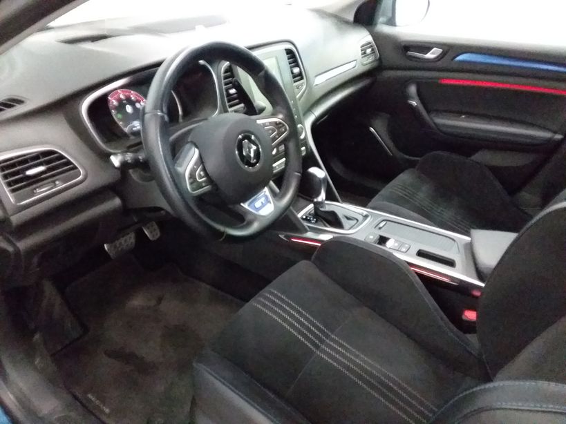 RENAULT MEGANE IV ESTATE 2016 - Photo n°12