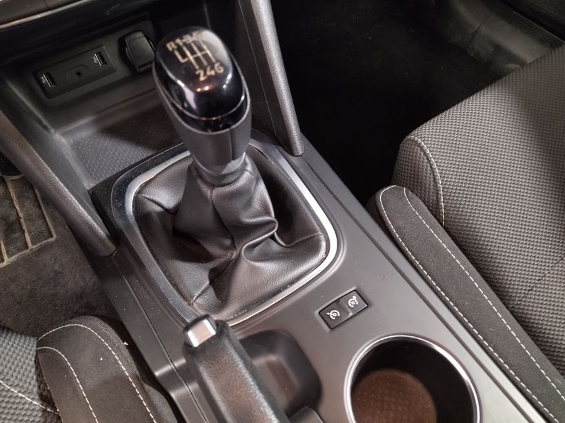 RENAULT MEGANE IV SOCIETE 2018 - Photo n°13