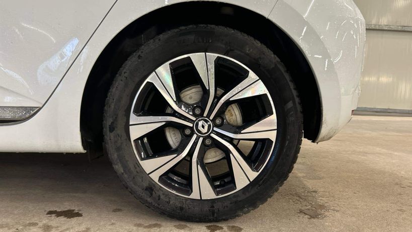 RENAULT CLIO V 2022 - Photo n°9