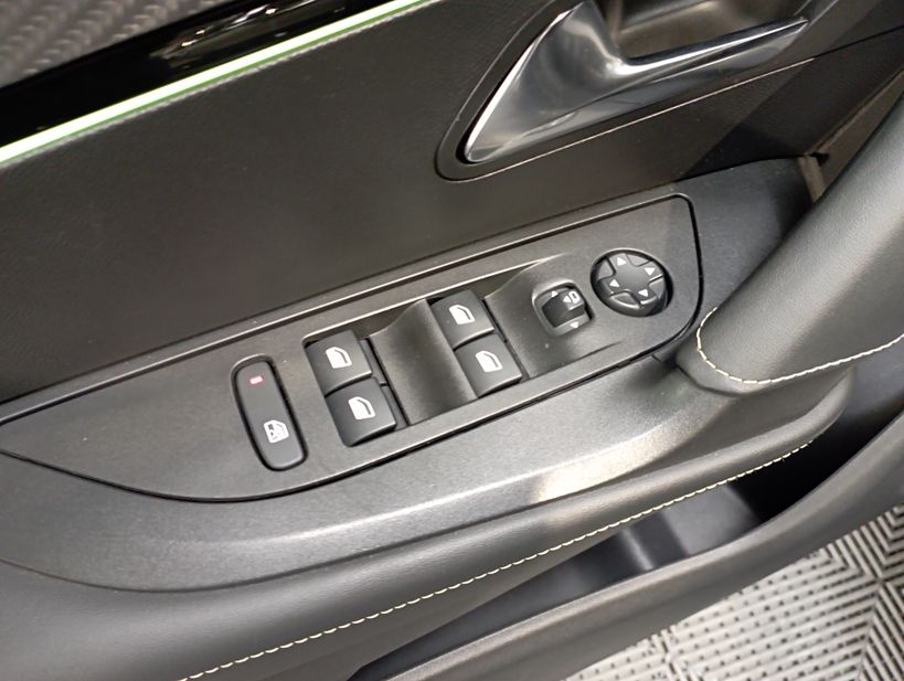 PEUGEOT 2008 2020 - Photo n°38