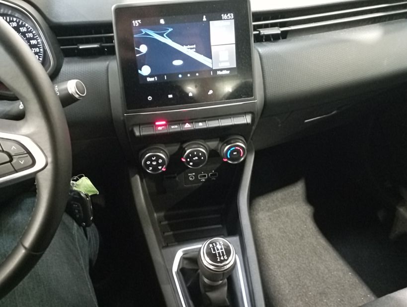 RENAULT CLIO V 2019 - Photo n°16