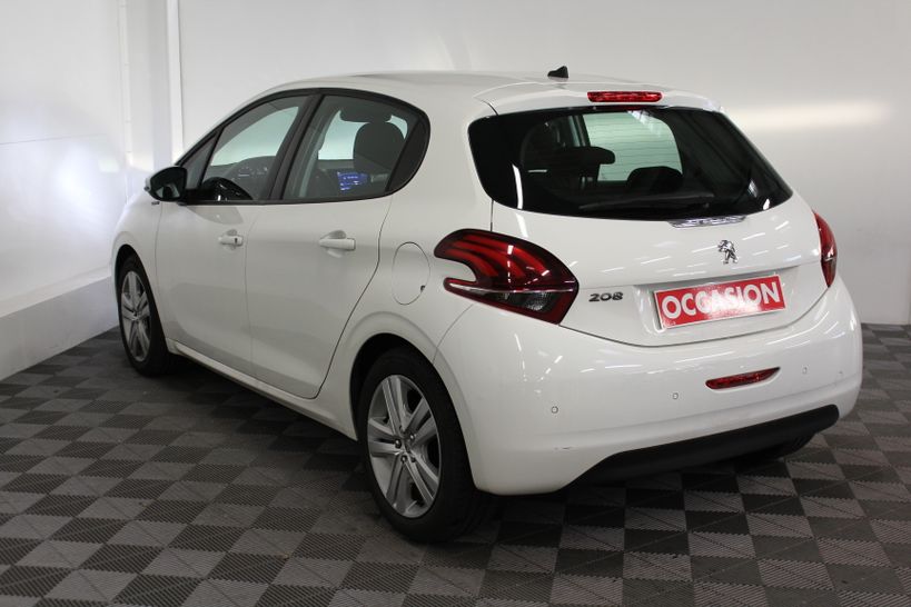 PEUGEOT 208 2019 - Photo n°5