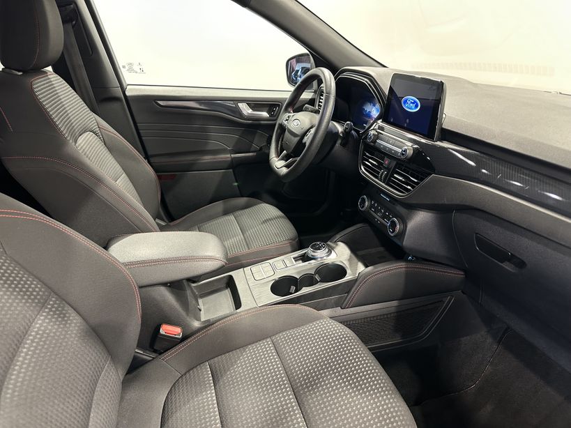 FORD KUGA 2021 - Photo n°8