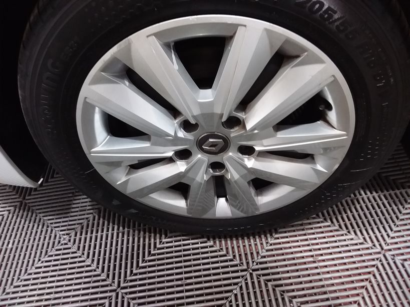 RENAULT MEGANE IV BERLINE 2021 - Photo n°6