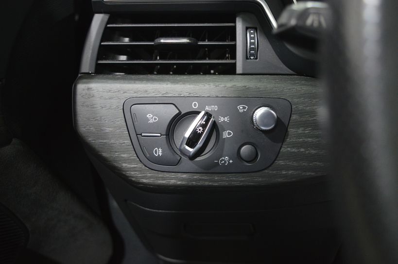 AUDI A4 2016 - Photo n°40