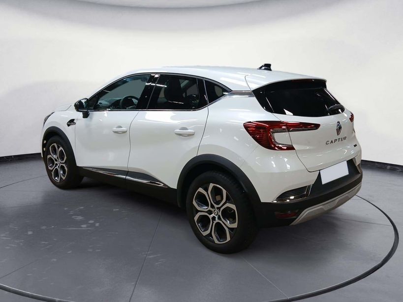 RENAULT CAPTUR 2023 - Photo n°7