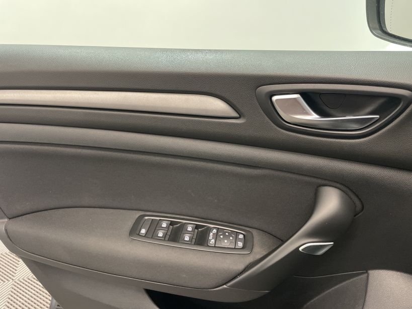 RENAULT MEGANE IV ESTATE 2021 - Photo n°20