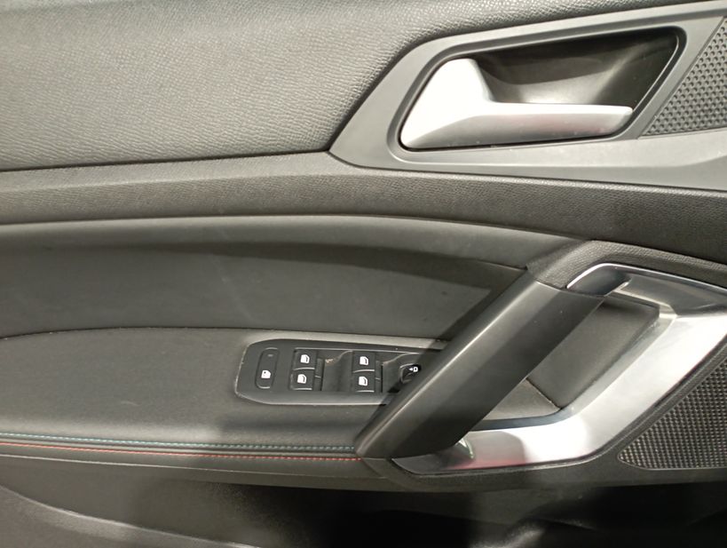 PEUGEOT 308 2020 - Photo n°30