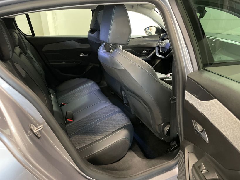 PEUGEOT 308 2023 - Photo n°8