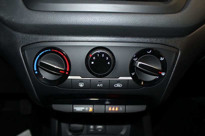 HYUNDAI i20 2018 - Photo n°25