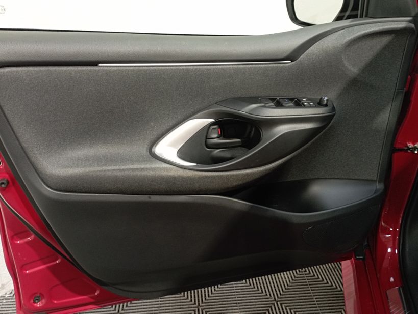 TOYOTA YARIS HYBRIDE MY22 2022 - Photo n°29