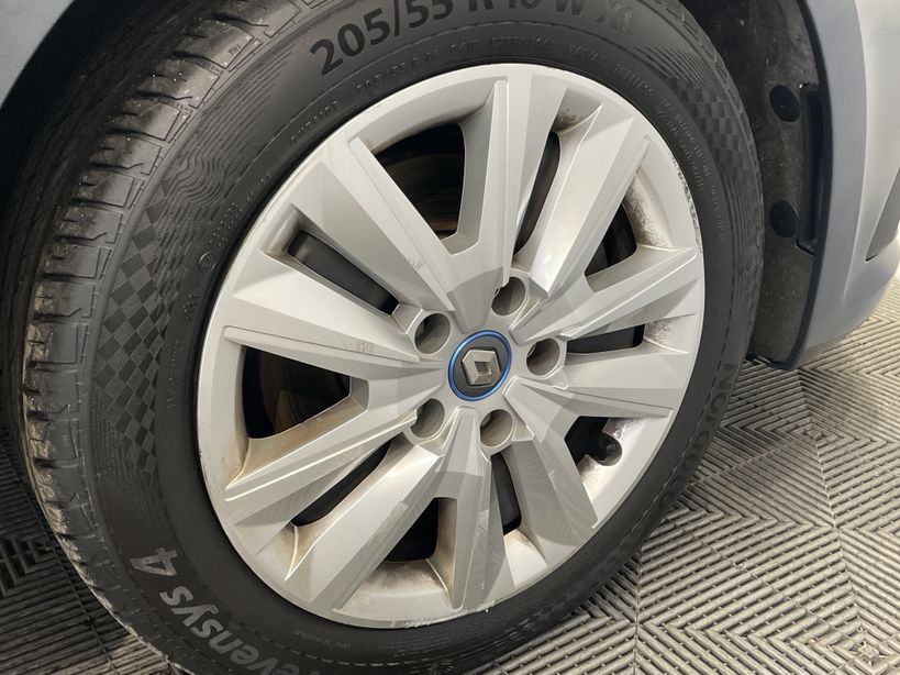 RENAULT MEGANE IV ESTATE 2021 - Photo n°5