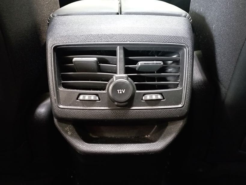 PEUGEOT 3008 2020 - Photo n°19