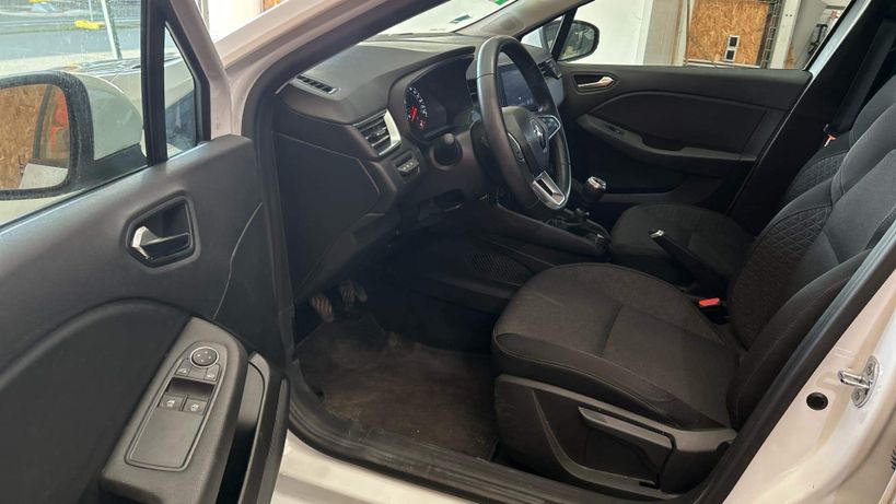 RENAULT CLIO V 2021 - Photo n°10