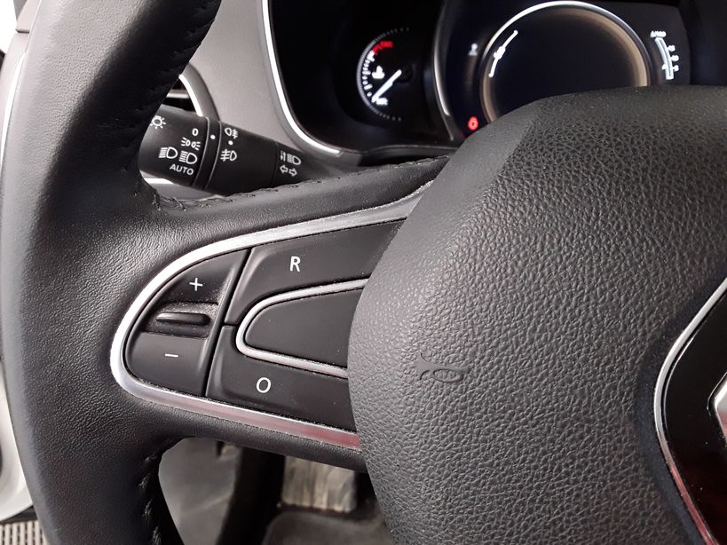 RENAULT MEGANE IV BERLINE BUSINESS 2019 - Photo n°24